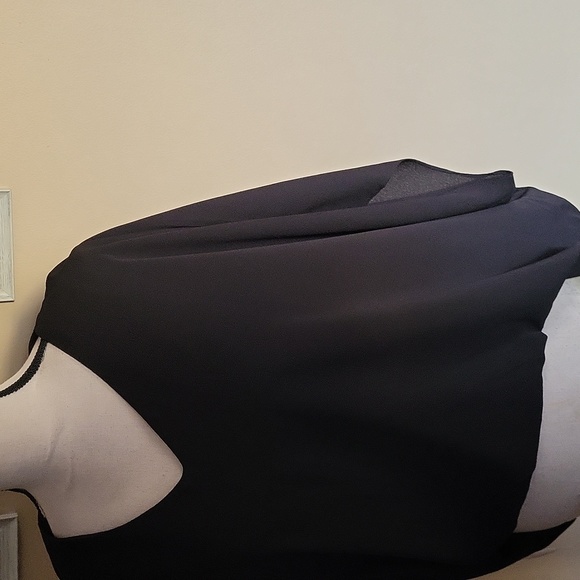 Main Strip Top - Picture 5 of 10